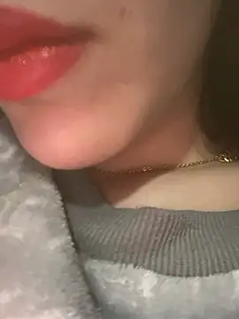 Mimisixo online show from April 1, 2026, 11:23 pm