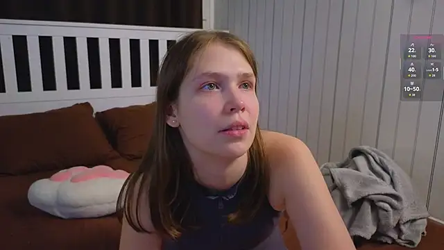 BeatrixCarIeton online show from October 17, 2025, 7:37 pm