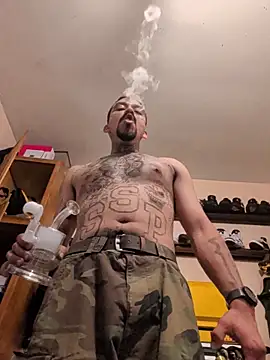 Cnutt310 online show from April 5, 2026, 9:10 pm