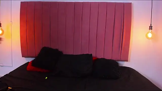 ana foxi online show from December 5, 2025, 4:00 am