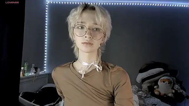 Snapshot of MelissaReis chatting on November 11, 2025, 9:59 am MelissaReis online show from November 11, 2025, 9:59 am