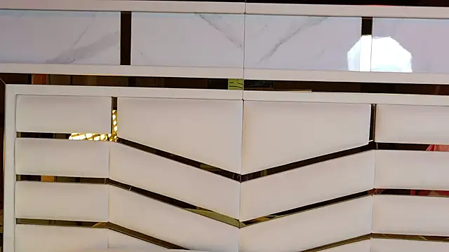 ambar rosse25 online show from January 13, 2026, 11:58 am