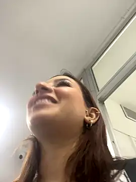 Melody smiith  online show from October 5, 2025, 1:02 pm