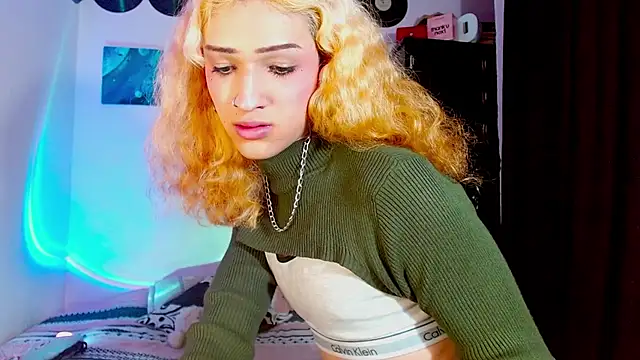 meghan devil  online show from December 17, 2025, 4:50 am