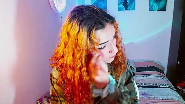 Snapshot of meghan_devil_ chatting on November 5, 2025, 4:48 am meghan devil online show from November 5, 2025, 4:48 am