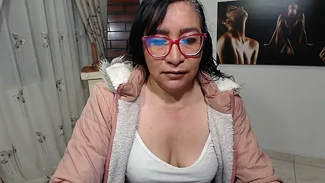 Grace mature milf online show from October 4, 2025, 10:28 am