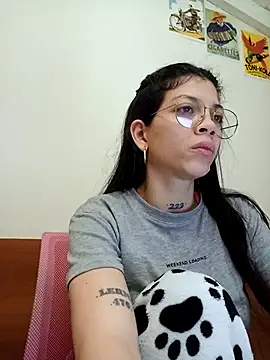 Paula Alameda online show from September 10, 2025, 4:33 am