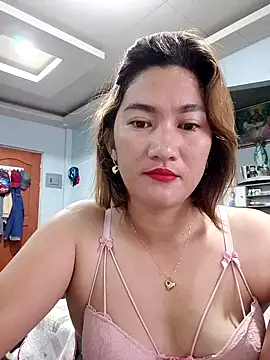 lustlushlady6 online show from December 4, 2025, 6:18 pm