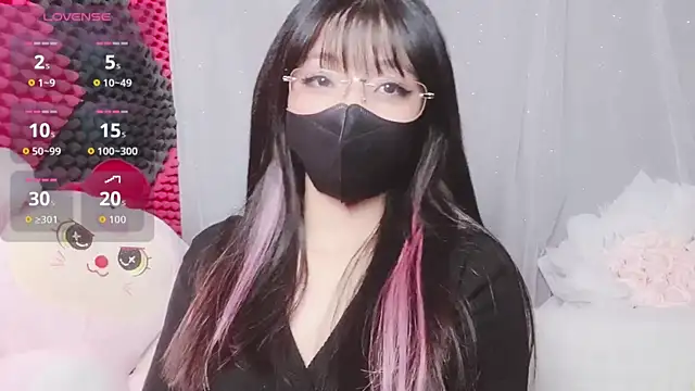 kemybaby online show from November 29, 2025, 5:24 pm