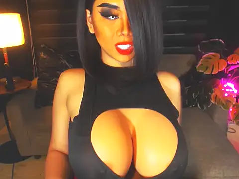 Snapshot of KarlaFrost chatting on March 2, 2026, 7:43 pm KarlaFrost online show from March 2, 2026, 7:43 pm