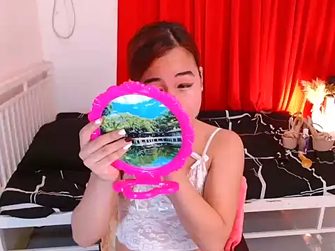 Snapshot of SheraCock chatting on February 5, 2026, 5:58 am SheraCock online show from February 5, 2026, 5:58 am