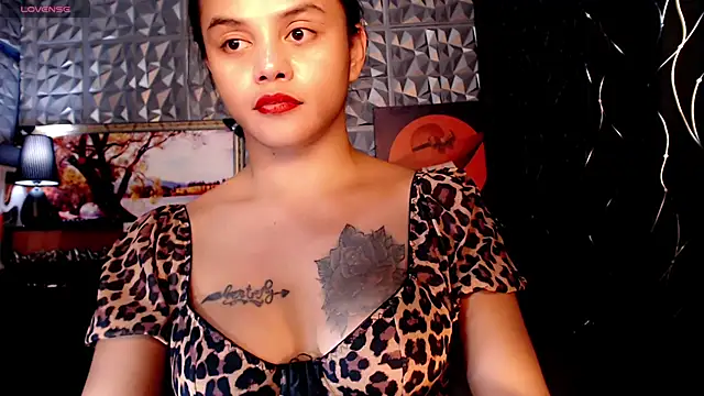 Asiansignificantxx online show from October 7, 2025, 1:34 pm