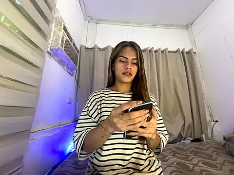 serpenthena goddess online show from October 24, 2025, 4:44 am