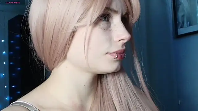 PieraMarch online show from October 8, 2025, 7:25 pm