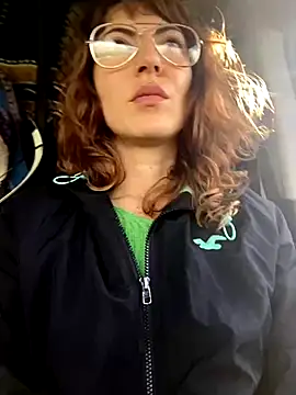 ClementineLapine online show from November 15, 2025, 10:30 am