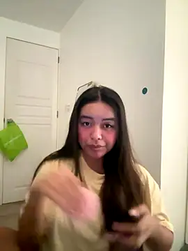 urasianlady online show from October 23, 2025, 6:34 am