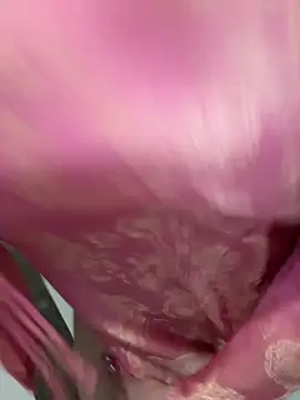 Meii-meyy online show from November 25, 2025, 7:03 pm