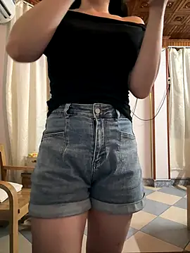 Meii-meyy online show from October 17, 2025, 4:53 pm