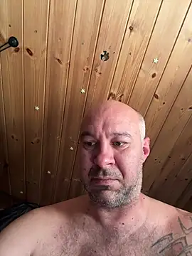 Snapshot of annubis69 chatting on July 31, 2026, 2:15 pm annubis69 online show from July 31, 2026, 2:15 pm