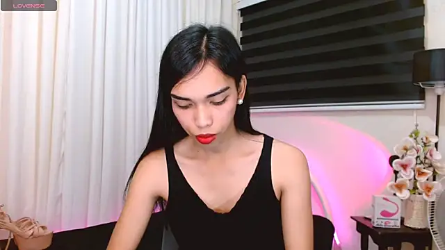 Snapshot of angelaxmonroe chatting on November 24, 2025, 5:29 am angelaxmonroe online show from November 24, 2025, 5:29 am