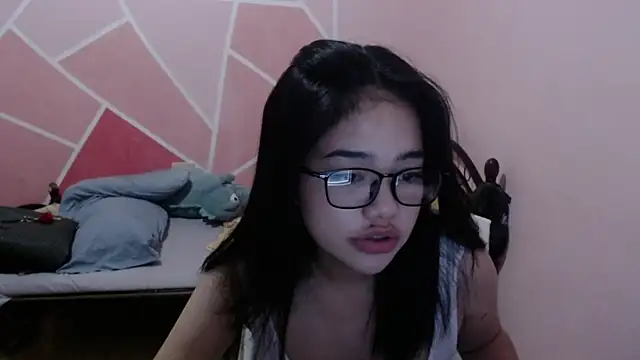 aaliyah walker online show from September 9, 2025, 1:09 pm