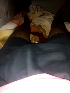 Snapshot of amin20cm chatting on October 15, 2025, 1:04 am amin20cm online show from October 15, 2025, 1:04 am