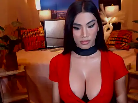 DAYANARAHFOX online show from June 8, 2026, 4:40 pm