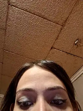 Tudiablita21 online show from November 3, 2025, 11:30 pm