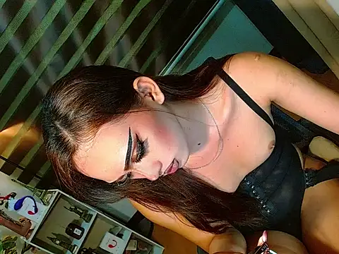 Queen yasii 88 online show from April 15, 2026, 7:58 pm