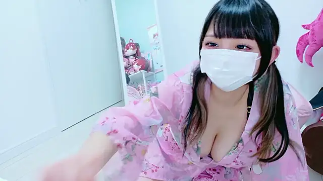 Hina-qp online show from June 5, 2026, 10:43 am