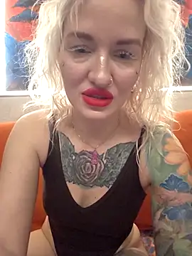 Snapshot of KateMonroe chatting on May 8, 2026, 9:07 pm KateMonroe online show from May 8, 2026, 9:07 pm