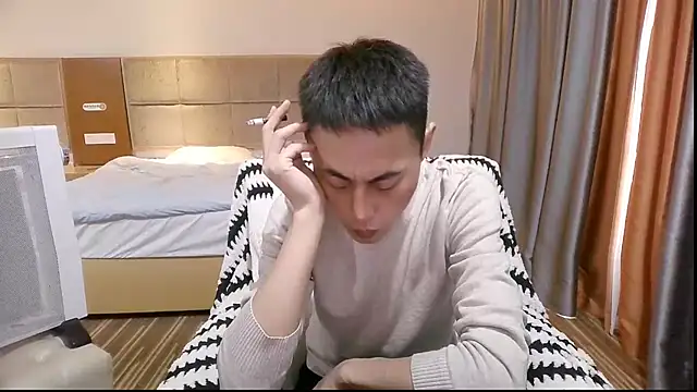 Tsia-Die online show from December 5, 2025, 4:33 am