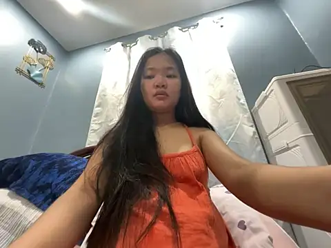 Snapshot of princess_janine chatting on February 15, 2026, 3:29 am princess janine online show from February 15, 2026, 3:29 am