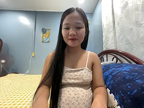 Snapshot of princess_janine chatting on February 16, 2026, 9:30 am princess janine online show from February 16, 2026, 9:30 am