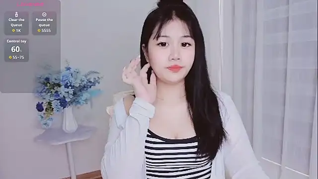 -Rose-Lucky- online show from October 16, 2025, 1:25 am