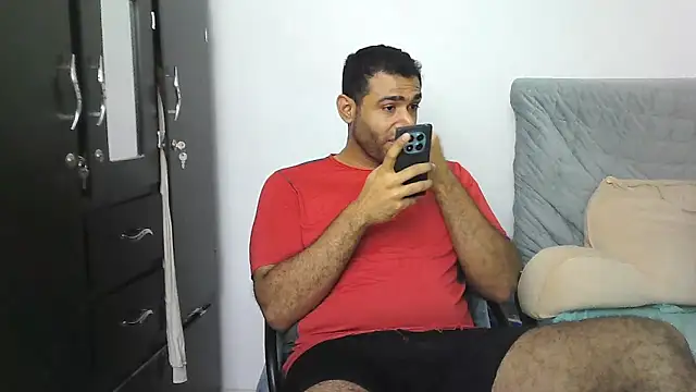 Snapshot of morenocabro10 chatting on February 17, 2026, 10:18 pm morenocabro10 online show from February 17, 2026, 10:18 pm