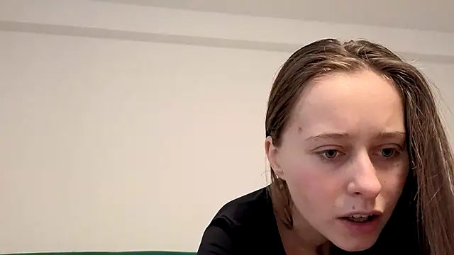 Snapshot of Kisacka chatting on November 2, 2025, 11:15 am Kisacka online show from November 2, 2025, 11:15 am