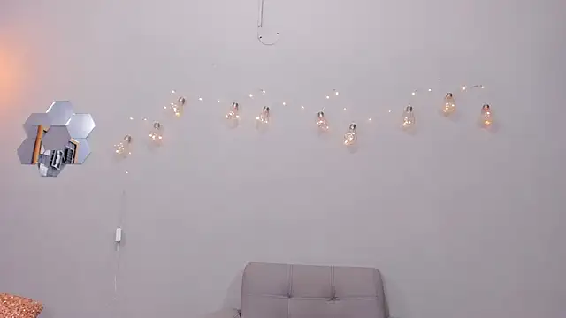 alianim online show from October 29, 2025, 7:29 am