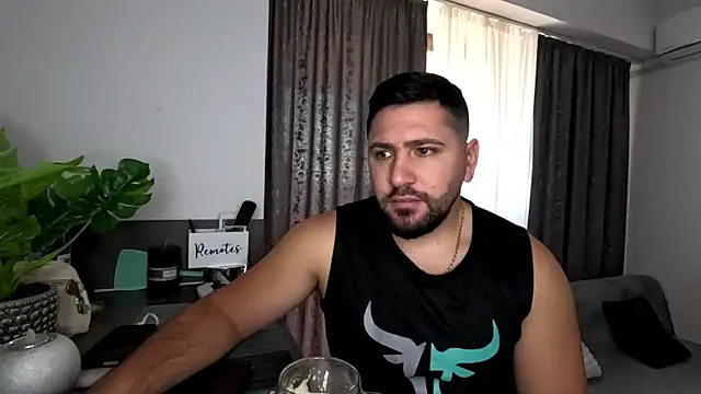 Gold Alpha Boy online show from October 15, 2025, 8:33 am