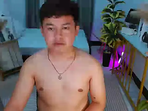 annocentboy online show from May 3, 2026, 8:19 am