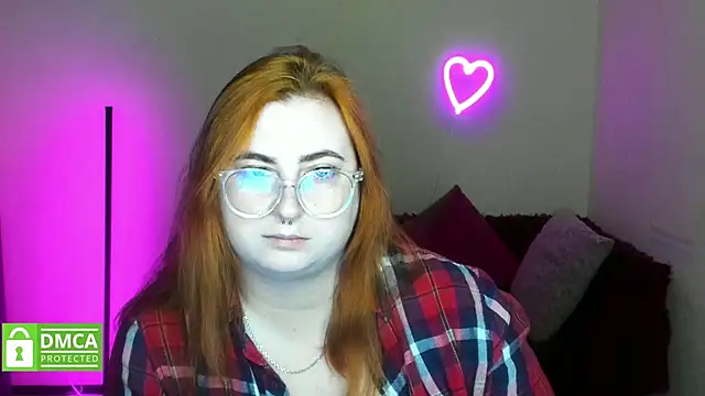 Alicia love00 online show from October 26, 2025, 6:25 am