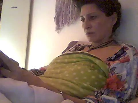Snapshot of Bebita-zmp chatting on July 2, 2026, 3:23 am Bebita-zmp online show from July 2, 2026, 3:23 am