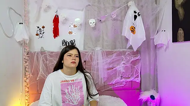 sukilove18 online show from October 16, 2025, 8:17 pm