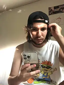 Snapshot of Luxx_14 chatting on March 13, 2026, 9:53 pm Luxx 14 online show from March 13, 2026, 9:53 pm