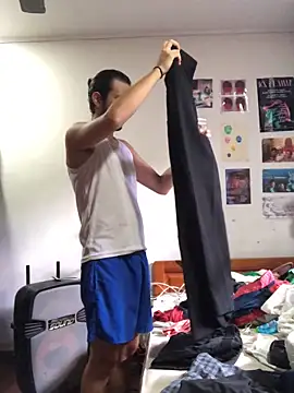 Snapshot of Luxx_14 chatting on March 11, 2026, 7:08 pm Luxx 14 online show from March 11, 2026, 7:08 pm