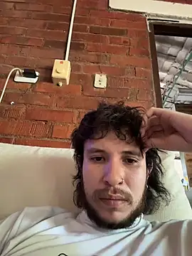 Snapshot of Luxx_14 chatting on December 13, 2025, 8:04 pm Luxx 14 online show from December 13, 2025, 8:04 pm