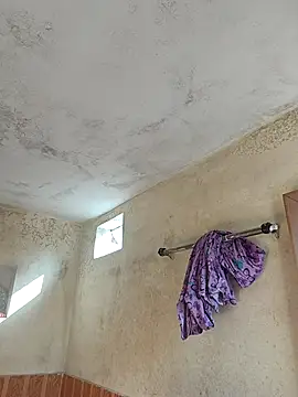 ISHANI-SINGH online show from October 12, 2025, 3:19 am