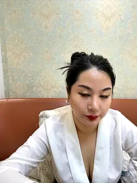 Candice888 online show from November 4, 2025, 9:02 am