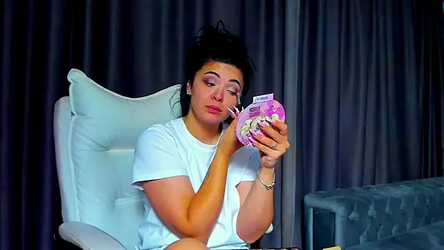 Snapshot of DevashaQueenX chatting on November 5, 2025, 7:11 am DevashaQueenX online show from November 5, 2025, 7:11 am