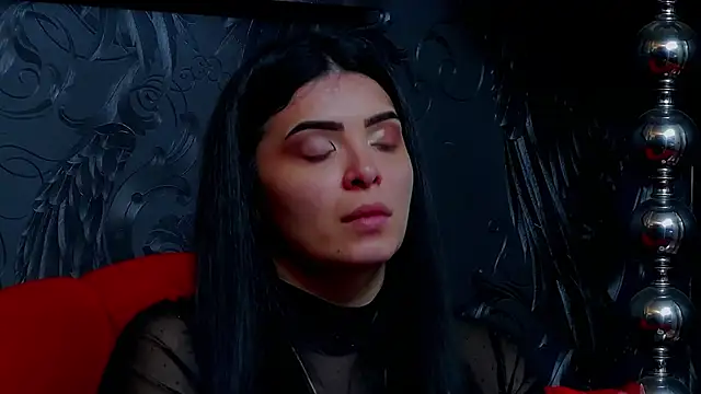 DevashaQueenX online show from April 27, 2026, 6:44 am